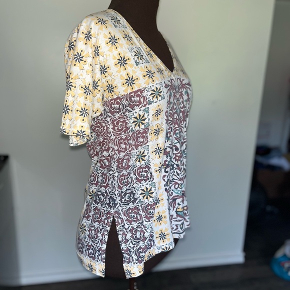 Lucky Brand V Neck Boho Style Blouse Size Small - Picture 2 of 5